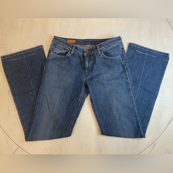 Bartack Denim - Bartack Hank Women’s Jeans, 5 Pocket Low Rise Denim. Size 30